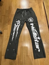 Pantaloni della tuta usato  Reggio Emilia