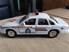 Petite voiture canadienne d'occasion  Villeneuve-le-Roi
