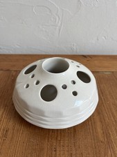 pique fleurs porcelaine d'occasion pique fleurs porcelaine d'occasion  Theix