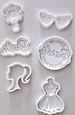 Barbie cookie cutter usato  Bari