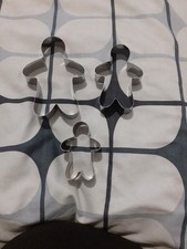 Set three gingerbread for sale  BURTON-ON-TRENT