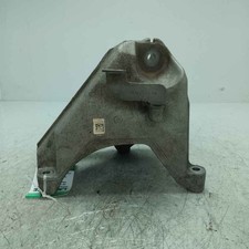 Supporto staffa tassello usato Supporto staffa tassello usato  Mineo