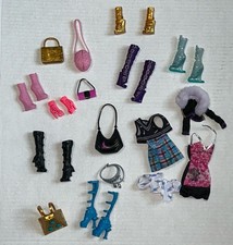 Monster High Accesorios y Algo de Ropa Lote 25 Piezas Zapatos Botas Monederos segunda mano  Embacar hacia Mexico