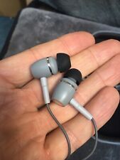 EARBUDS Netjets Earphones Wired Rubber Protectors Wire Cabled Music Set Of 2 comprar usado  Enviando para Brazil