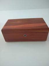 Caixa de bugigangas vintage Lane madeira cedro caixa de joias loja de móveis Willam's comprar usado  Enviando para Brazil