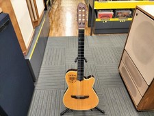 Godin grand concert d'occasion  Expédié en Belgium