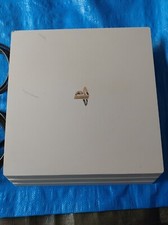 Sony ps4 pro usato  Pavullo nel Frignano