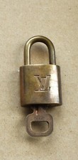 Louis vuitton cadenas d'occasion  Bénouville