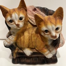 Two cats couch for sale  Land O Lakes