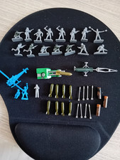 Ensemble figurines materiels d'occasion  Cozes
