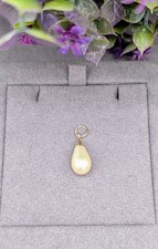 Pendentif perle synthétique d'occasion Pendentif perle synthétique d'occasion  Les Mureaux