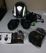 CASCO DE SEGURIDAD VERDE DIABLO COLOR NEGRO CON VISERA, PROTECCIÓN PARA OÍDOS Y BLUETOOTH segunda mano  Embacar hacia Argentina