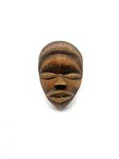 Maschera tribale africana usato Maschera tribale africana usato  Roncofreddo