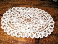 Napperon ovale dentelle d'occasion  Auneau