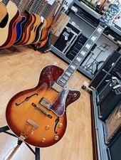 Guitare électrique acoustique d'occasion  Expédié en France