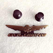 Pin lapel pin d'occasion  Lille-