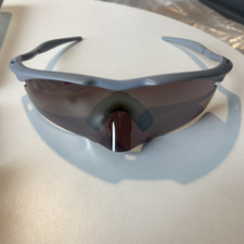 Oakley 13.11 edizione usato  Bari