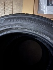 Kumho crugen used d'occasion  Expédié en Belgium