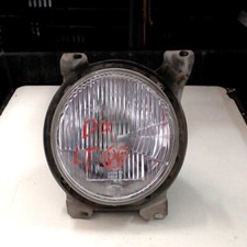 Faro anteriore destro usato  Italia