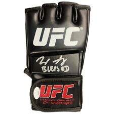 Luva Max Holloway autografada assinada com inscrição UFC JSA Blessed comprar usado  Enviando para Brazil