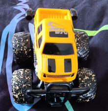 Monstertruck spielzeugauto gebraucht kaufen  Adelshofen