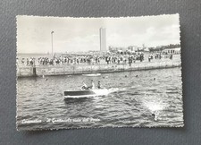 Cartolina cesenatico grattacie usato  Bologna