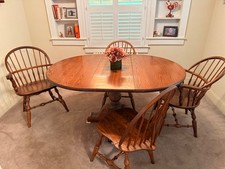 Dining room set for sale  Congers