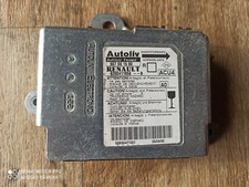 Boitier centrale airbag d'occasion  Plénée-Jugon