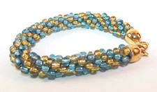 Blue and gold d'occasion Blue and gold d'occasion  Expédié en France