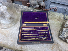 Ancienne boite compas d'occasion  Villeneuve-la-Guyard