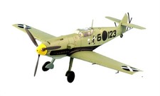 Hobby Master escala 1/48 HA8717 - Messerschmitt BF 109E-3 Guerra Civil Espanhola 1939 comprar usado  Enviando para Brazil