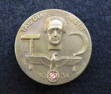 Distintivo commemorativo maggi usato  Livorno