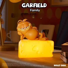Ornamento para casa em forma de bolo de queijo Garfield brilho no escuro comprar usado  Enviando para Brazil