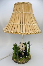 Abajur de mesa Panda Bear & Baby in Bamboo Field com ripas de bambu vintage RARO comprar usado Abajur de mesa Panda Bear & Baby in Bamboo Field com ripas de bambu vintage RARO comprar usado  Enviando para Brazil