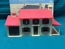 Plasticville LH-4 casa colonial de dois andares na caixa original comprar usado Plasticville LH-4 casa colonial de dois andares na caixa original comprar usado  Enviando para Brazil