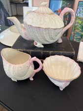 Belleek pottery neptune d'occasion  Expédié en Belgium