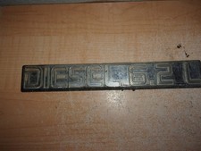 Emblema emblema porta traseira Chevy C10 C20 suburbano diesel 6,2 L fabricante de equipamento original comprar usado Emblema emblema porta traseira Chevy C10 C20 suburbano diesel 6,2 L fabricante de equipamento original comprar usado  Enviando para Brazil