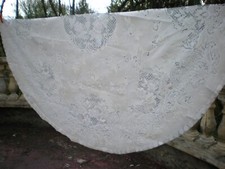 Nappe ronde blanche d'occasion  Sedan
