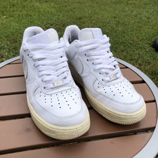 Usado, Tênis feminino 10- Nike Air Force 1 baixo branco rasgado casual trabalho jardinagem comprar usado  Enviando para Brazil