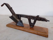 Arado de cavalo vintage modelo escala de ferro feito à mão museu exibição colecionável comprar usado  Enviando para Brazil