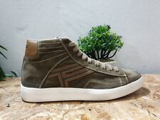 Sneakers casual marca usato  Vallo della Lucania