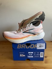 Scarpa running uomo usato  Volpago del Montello