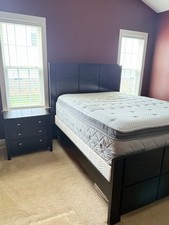 Elegant wood queen for sale  Clayton
