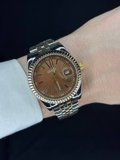 Relógio de pulso feminino clássico elegante Guess na cor prata ouro, usado comprar usado Relógio de pulso feminino clássico elegante Guess na cor prata ouro, usado comprar usado  Enviando para Brazil