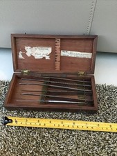 Conjunto antigo de equipamentos médicos de hérnia bisturies do início do século XX na caixa comprar usado  Enviando para Brazil