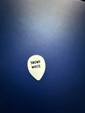 Usado, (((SNOWY WHITE / PINK FLOYD)) - palheta de guitarra MUITO RARA!!! #2 comprar usado  Enviando para Brazil