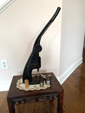 button maker for sale  Franklin