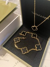 Usado, Conjunto de colar pulseira trevo de quatro folhas VCA com caixa e bolsa comprar usado  Enviando para Brazil