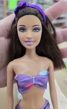 Boneca Barbie Rachel Raources olhos verdes morena de biquíni com acessórios 🌞🏖 comprar usado  Enviando para Brazil