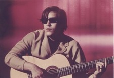 Foto colorida original 6x8 de Jose Feliciano músico pop dos anos 1960 tocando guitarra comprar usado  Enviando para Brazil